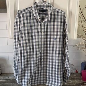 Nautica Men's Navy and White Checkered Shirt
